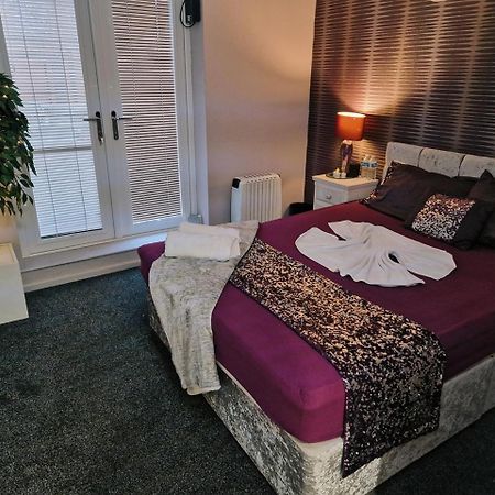 The Ivy Garden Suite (Adults Only) Handsworth 외부 사진