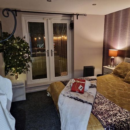 The Ivy Garden Suite (Adults Only) Handsworth 객실 사진